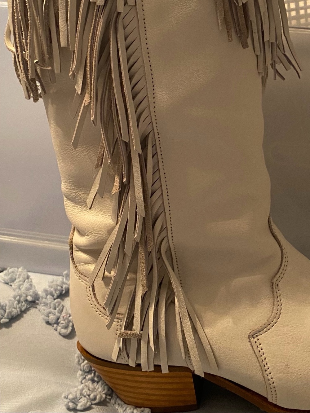 Dingo, white leather fringe cowboy boots size 6, Preloved - Picture 11 of 16